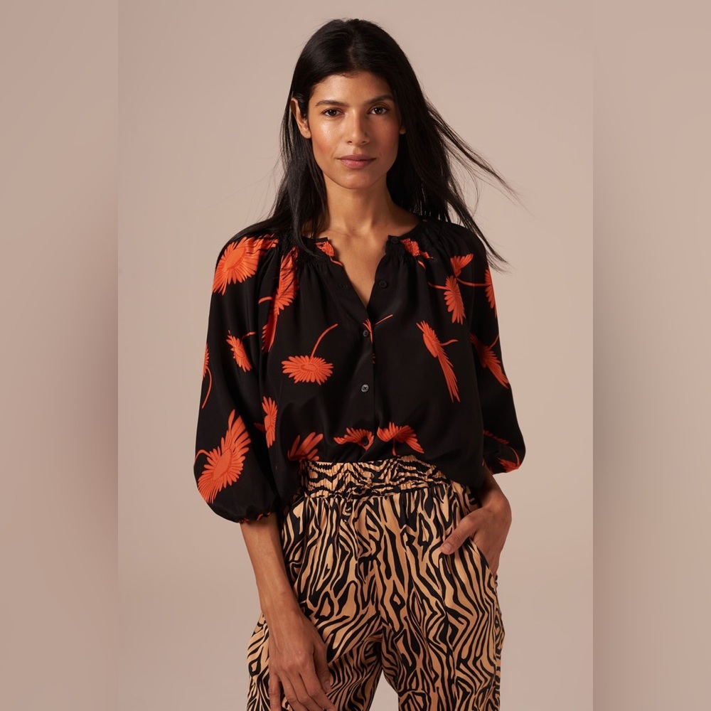 Tucker NYC The Classic Blouse
Coral and Cassis